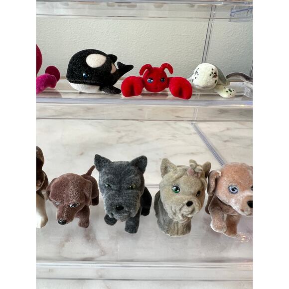 Vtg Puppy in My Pocket Newborn Care Center Playset w/various figures 2009 MEG - Picture 6 of 15